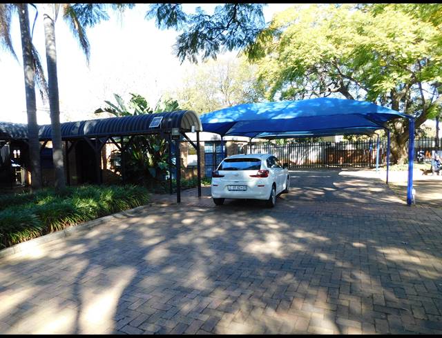 106M² OFFICE TO LET IN FERNDALE